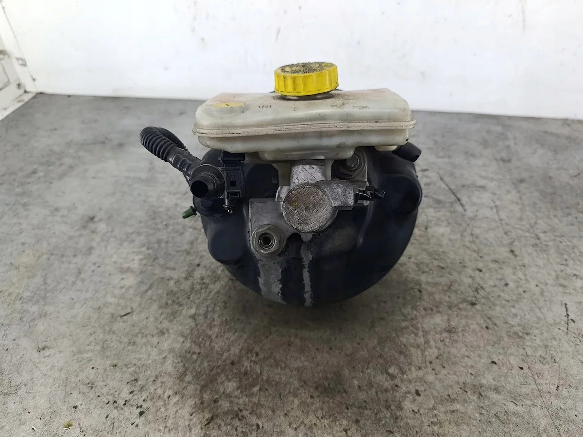 Audi A4 B6 Servo Freio 8E0612105J image 4