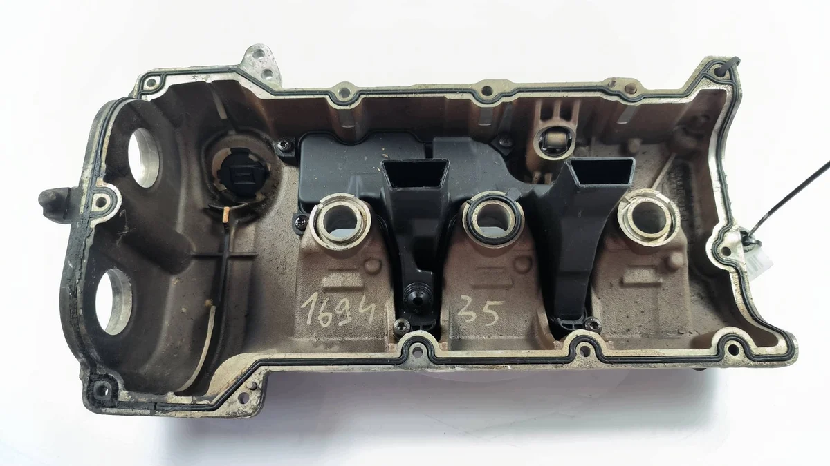 Porsche Panamera 4S 3.0 Öltank 94610523660