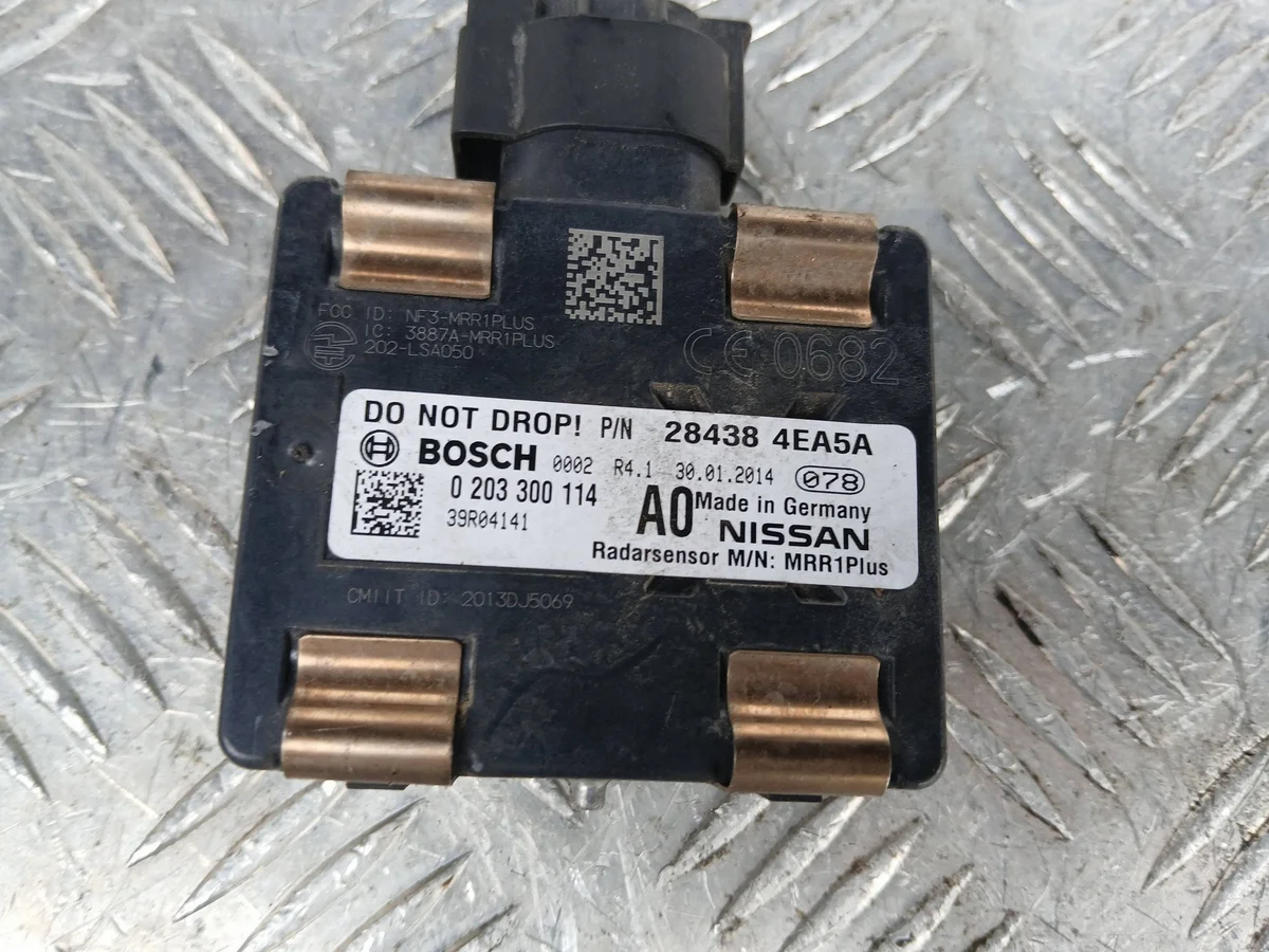 Capteur Radar Nissan Qashqai J11 2843845