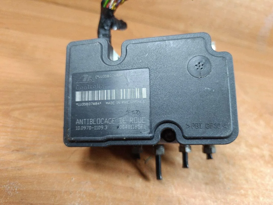 ABS-pumppu Citroen C2 C3 Peugeot 207 9656493580 image 3