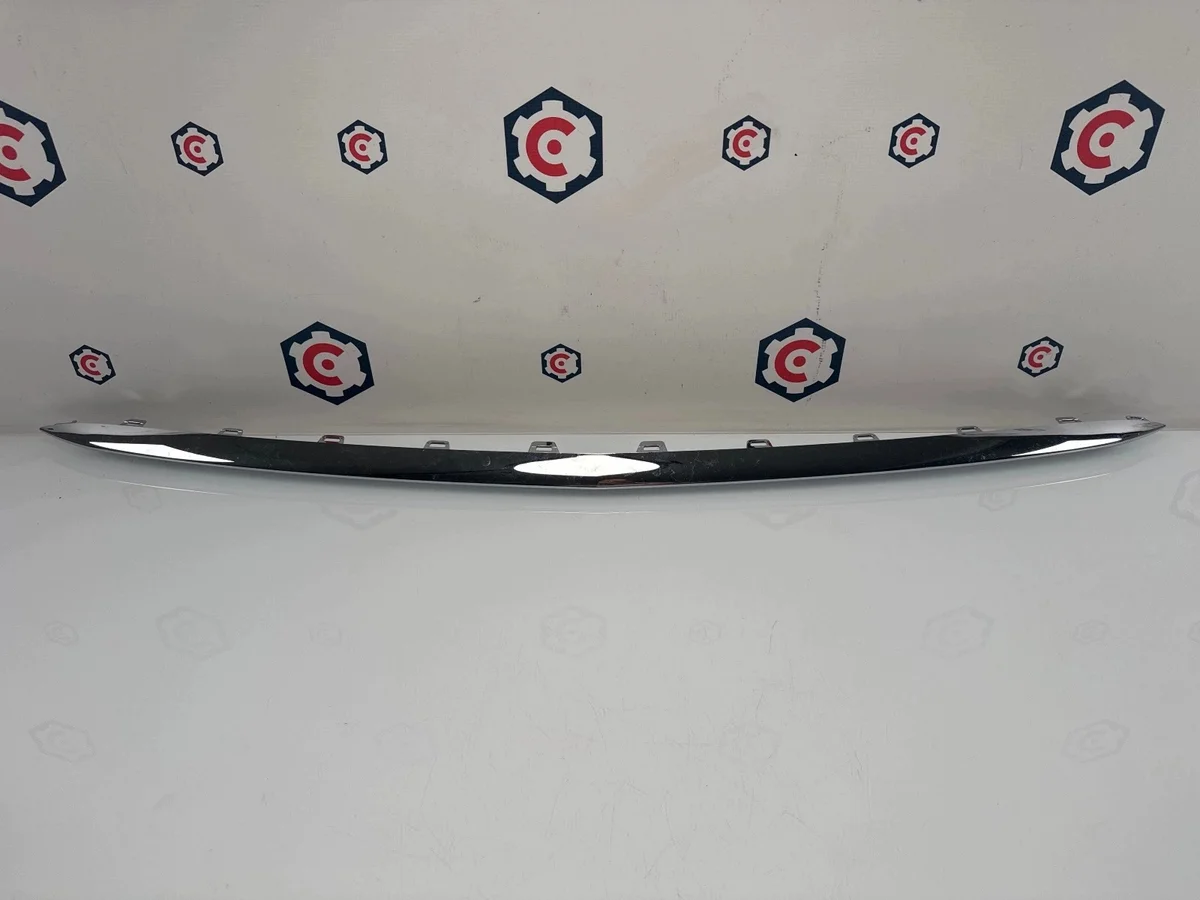 Puskurin koristelista Mercedes V-sarja W447 A4478851600