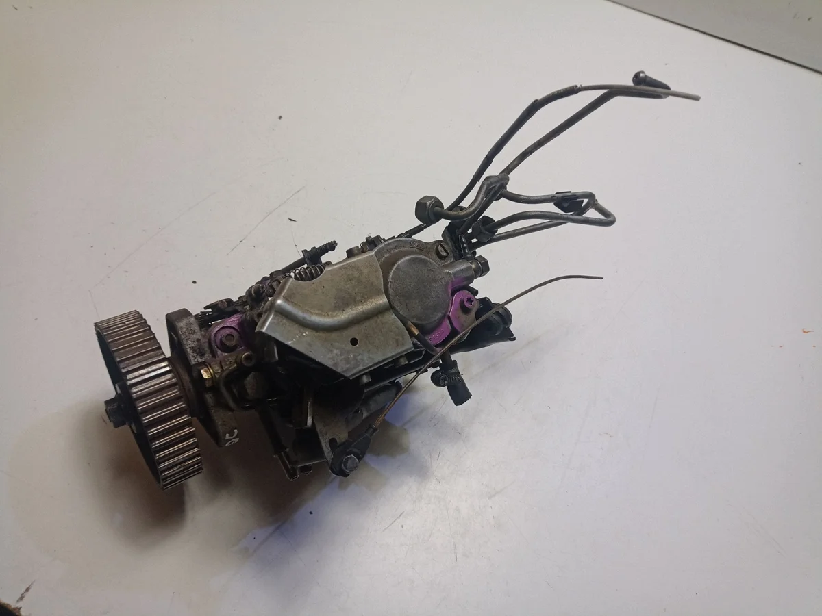 Injection Pump Audi 80 90 S2 B4 028130109C