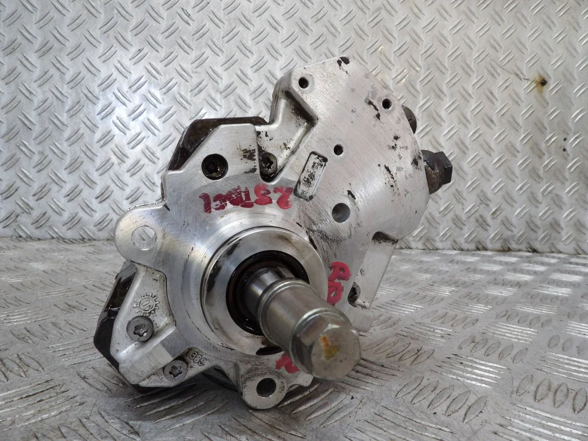 Ford Ranger 2.5 TDCI polttoainepumppu 0445010107 image 3