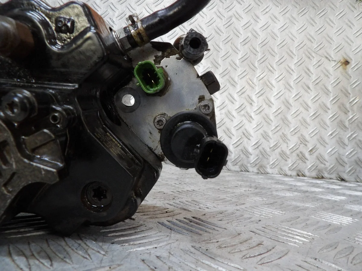 Ford Ranger 2.5 TDCI polttoainepumppu 0445010107 image 6