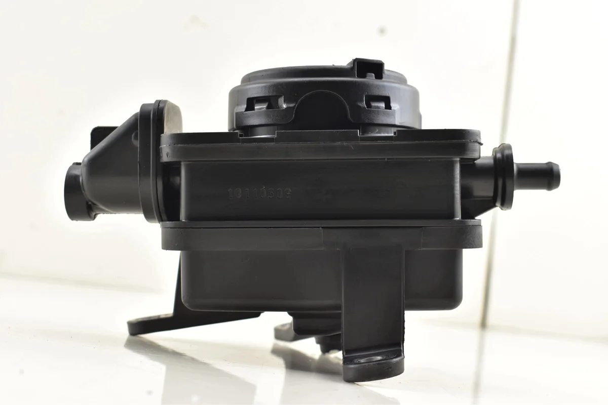 Öljynpoistoilmanvaihto Fiat Bravo II Alfa Romeo Mito 1.4 T-JET 78093551