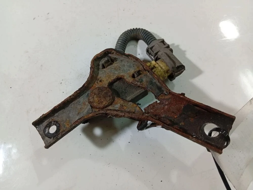 Toyota Avensis Sensor Airbag 8917305030 image 4
