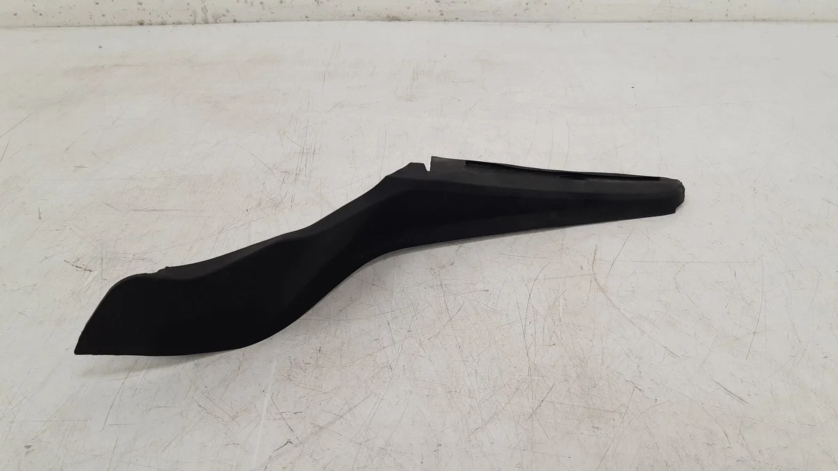 Friso Lateral Direito Polestar 3 32244661
