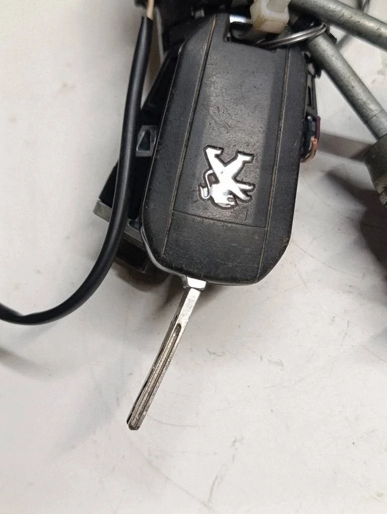 Peugeot 2008 I Virtalukko 96631233804A image 7