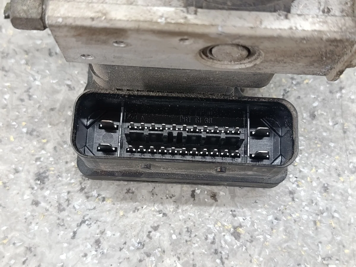Pompe ABS Mazda 2 II D651-437A0-C thumbnail 9