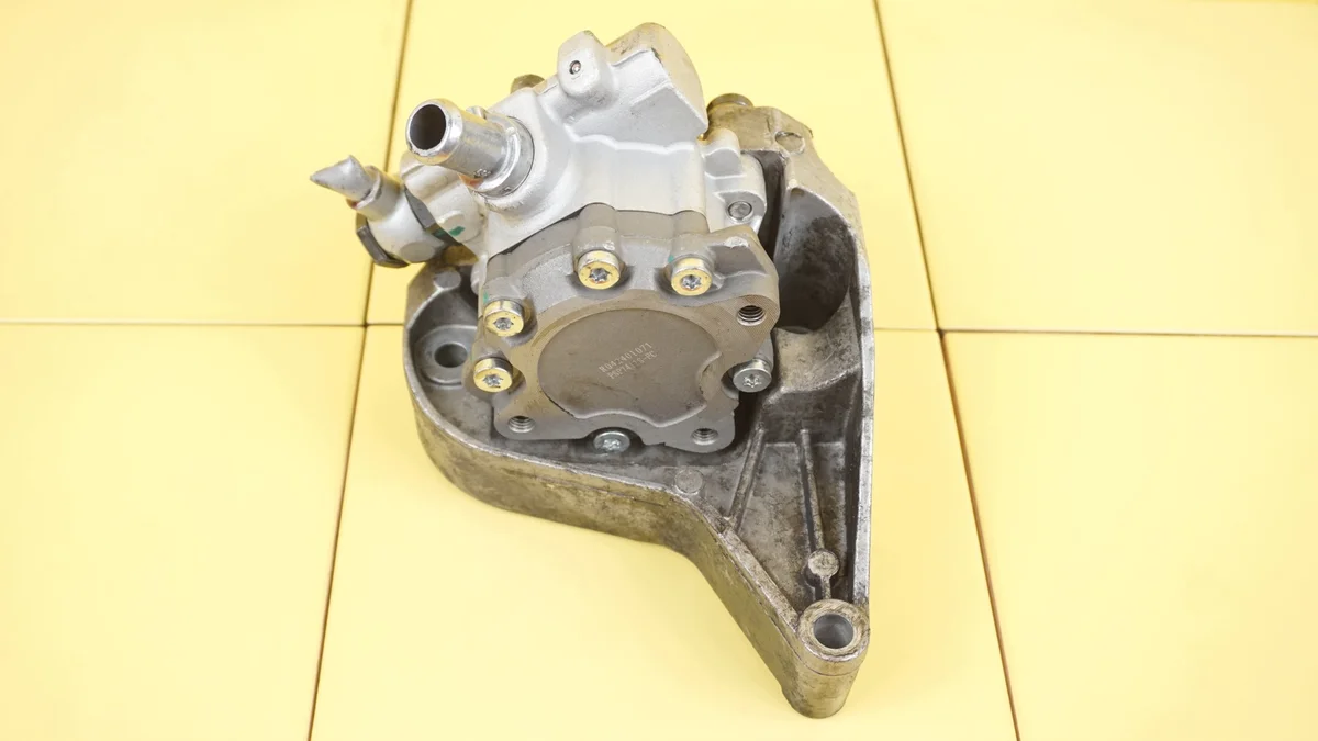 Bomba Direção Assistida BMW 3.0 D 5HTR13POMPA7693974