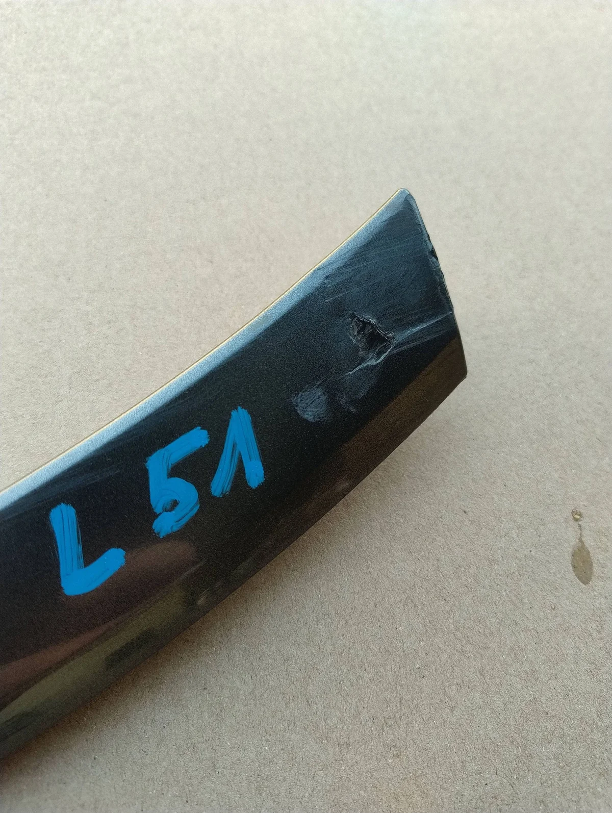 Sierlijst spatbord links achter Audi Q7 4M0853817E