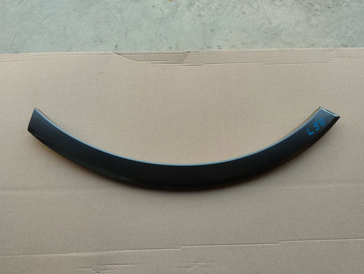 Audi Q7 4M Moulure aile arrière droite 4M0853818E