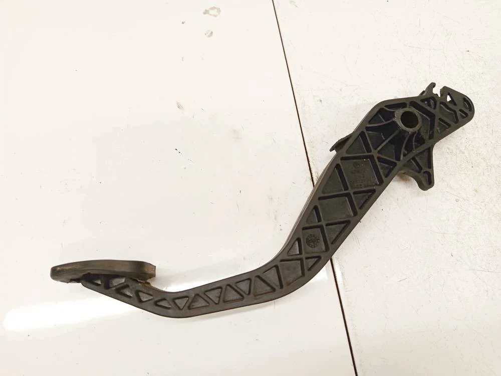 Kopplingspedal Seat Ibiza 6N1721321