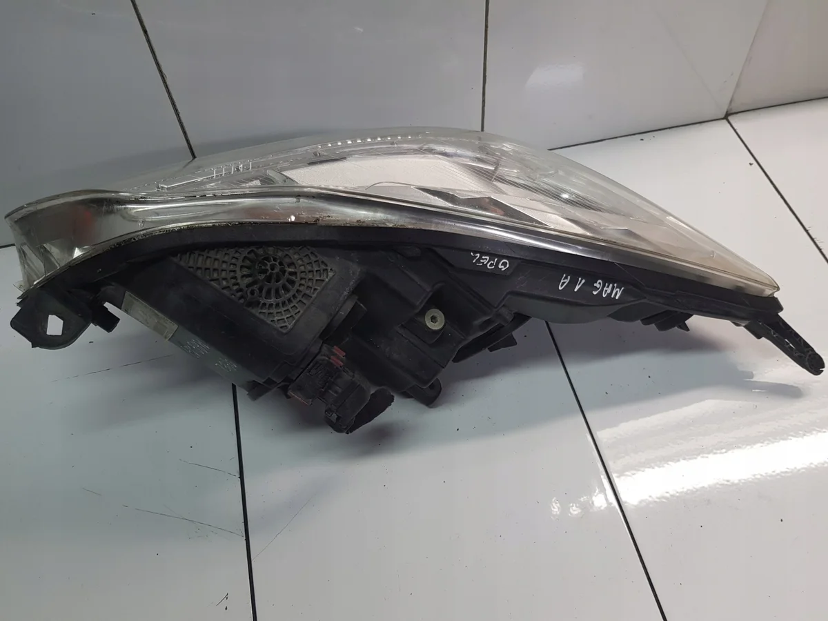 Faros delantero derecho Opel Insignia 22831925