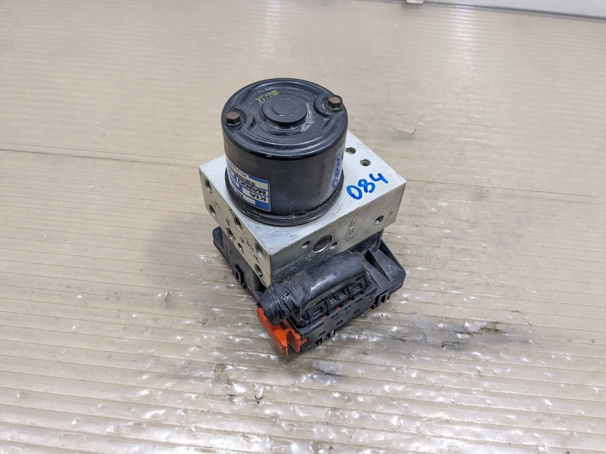 ABS-Pumpe KIA Shuma 1.6 5WY7117A