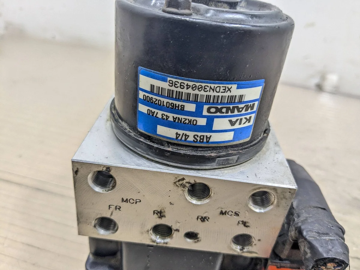 ABS-pumppu Kia Shuma 5WY7117A 2003 image 4