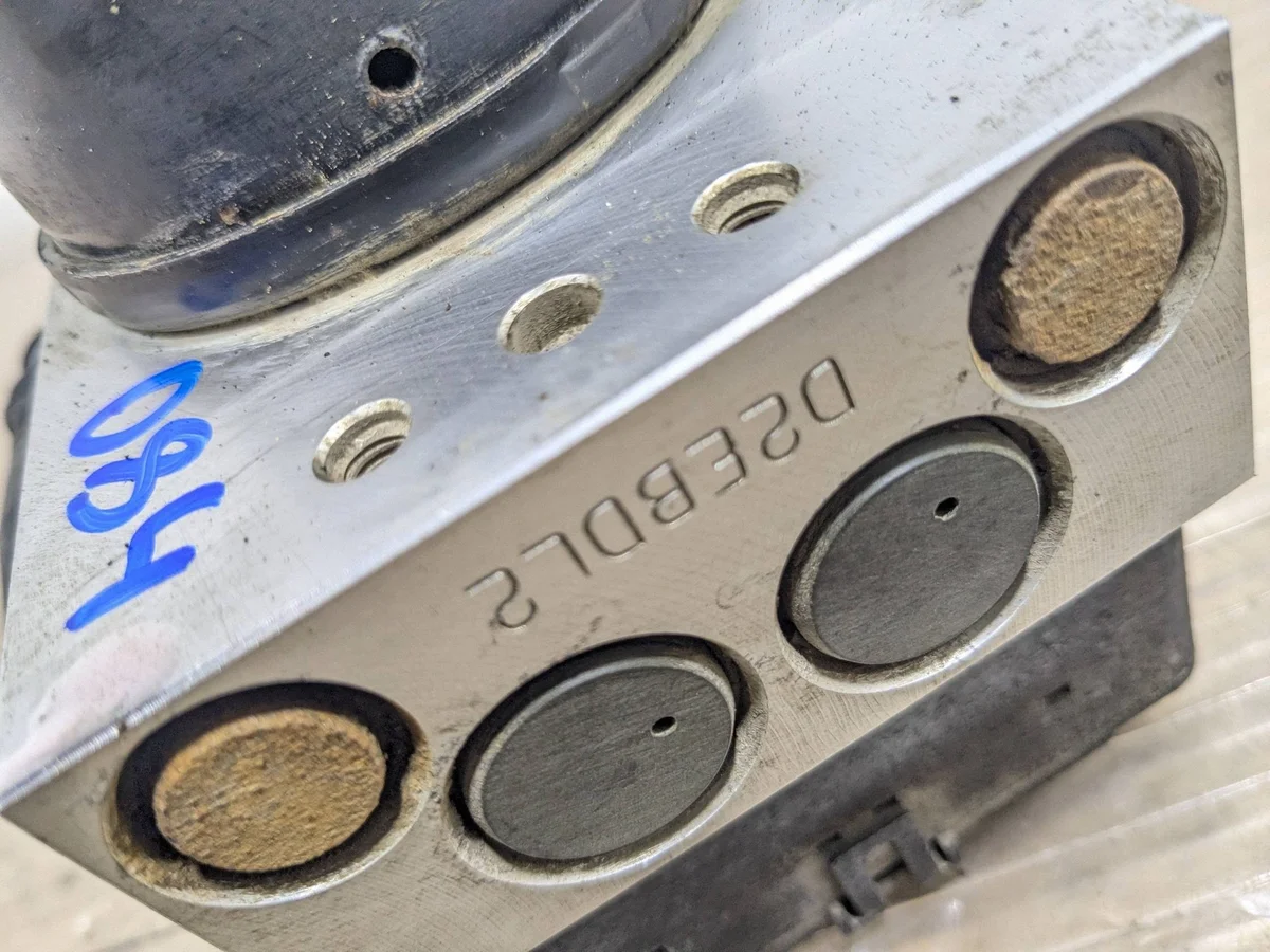 ABS-pumppu Kia Shuma 5WY7117A 2003 image 6