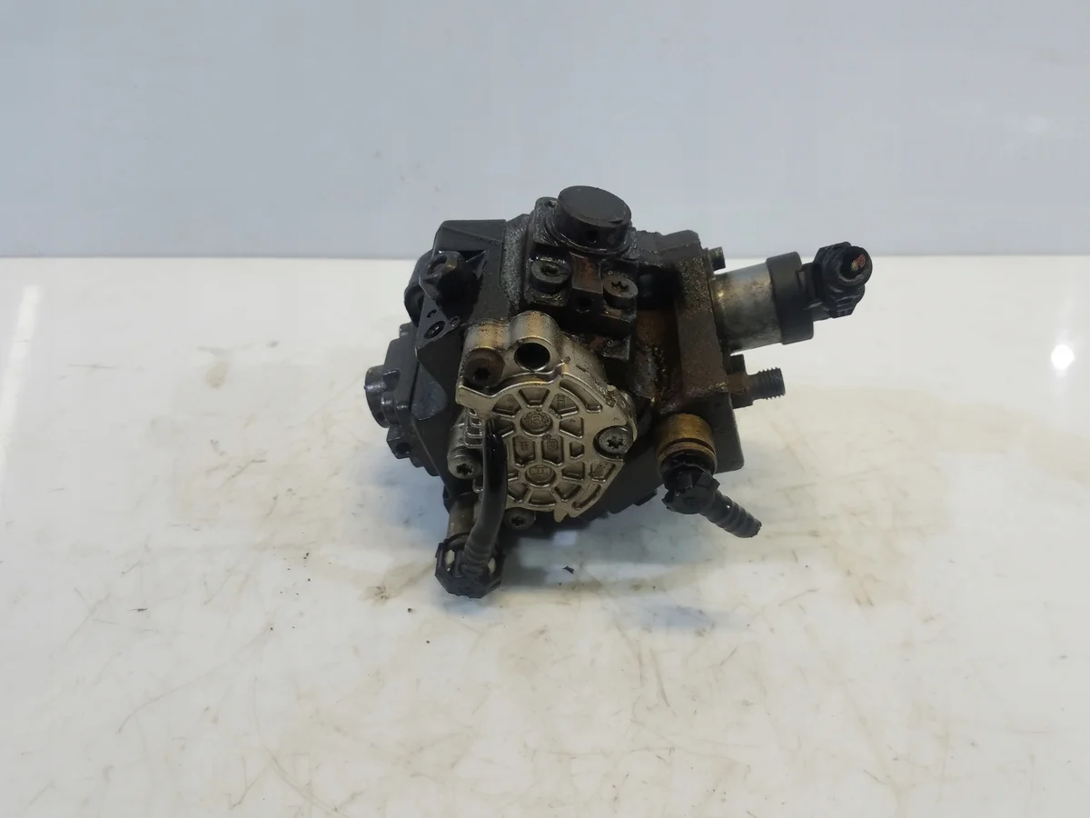 Brandstofpomp Hyundai Kia 1.7 CRDI 33100-2A420