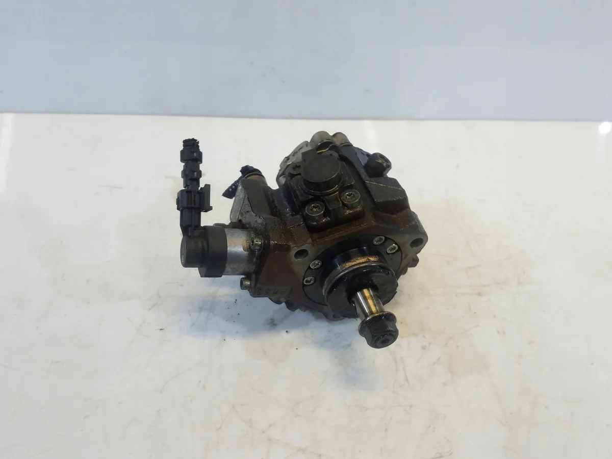 Hyundai/Kia Injection Pump 1.7 CRDI 33100-2A420
