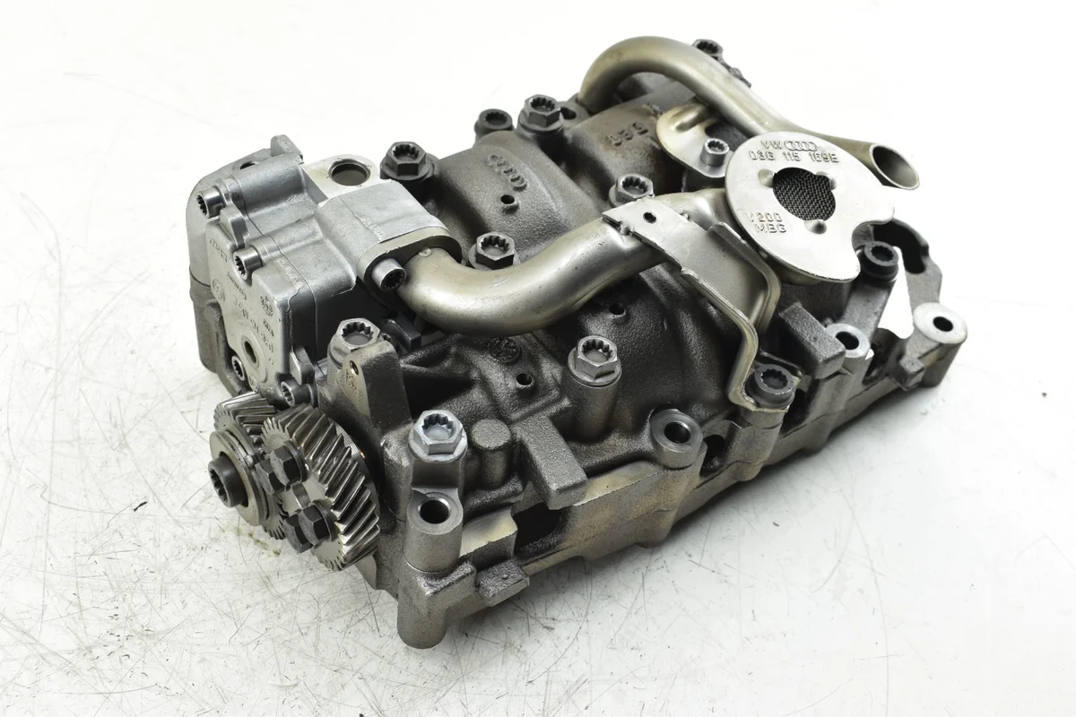 Ölpumpe Audi A4 B7 A6 C6 2.0 TDI 03G103537B