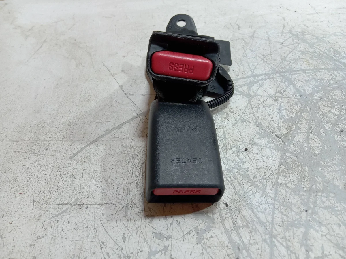 Fecho Cinto Mazda 2 IV XP21 TOY13358