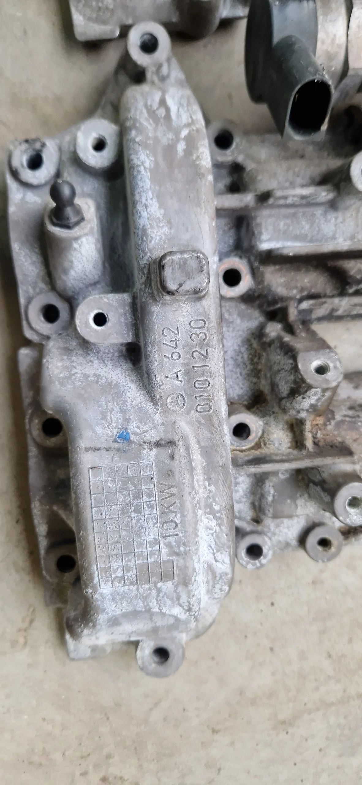 Venttiilikopan kansi Mercedes 3,0 CDI A6420101630