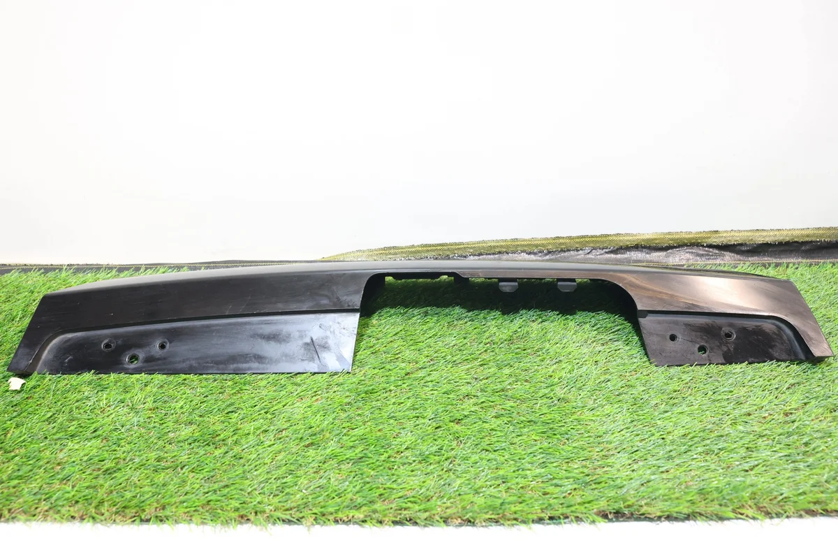 Volvo XC60 II 2 LIFT takapuskurin diffuusori 32136221 image 3