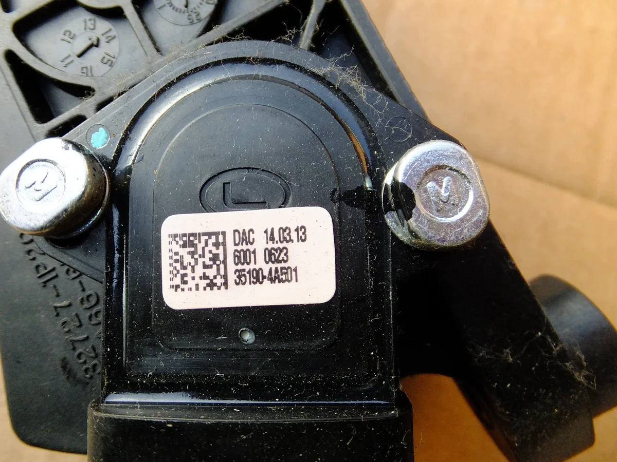 Kaasupolkimen potentiometri Hyundai ix20 35190-4A501