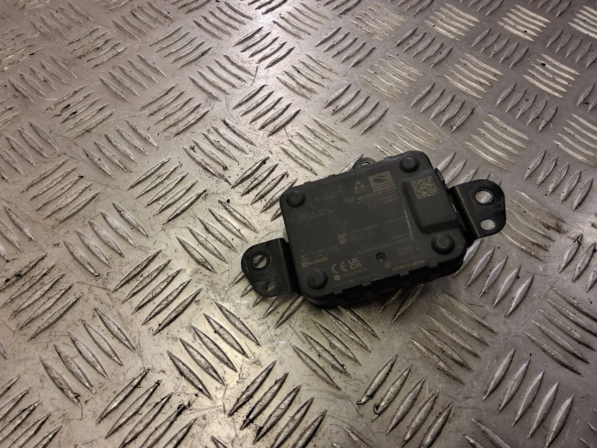 Radar tempomat Suzuki SX4 S-Cross 3F10069T00