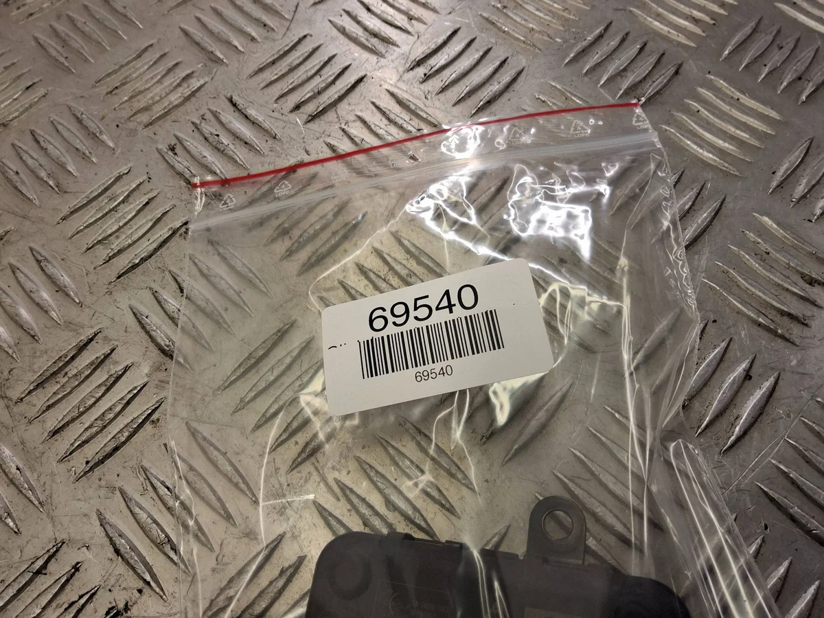 Active Cruise Control Radar Suzuki SX4 S-Cross 3F10069T00