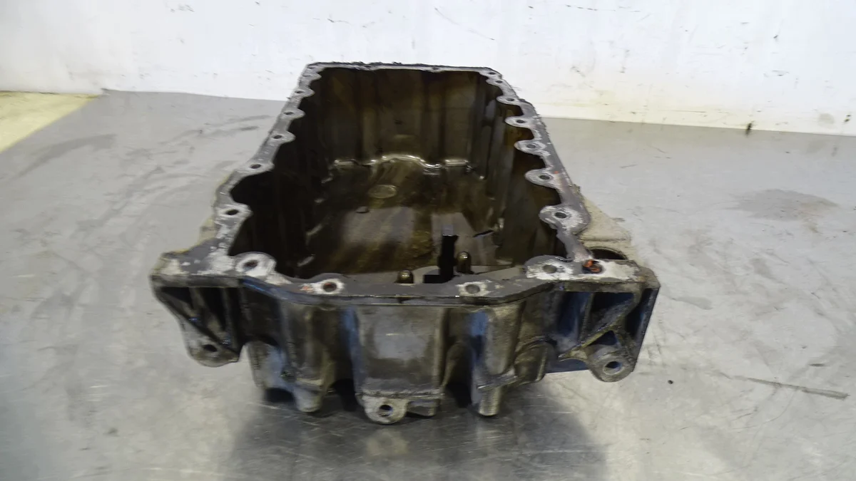 Cárter Audi A3 8P 2.0TDI 06F103603