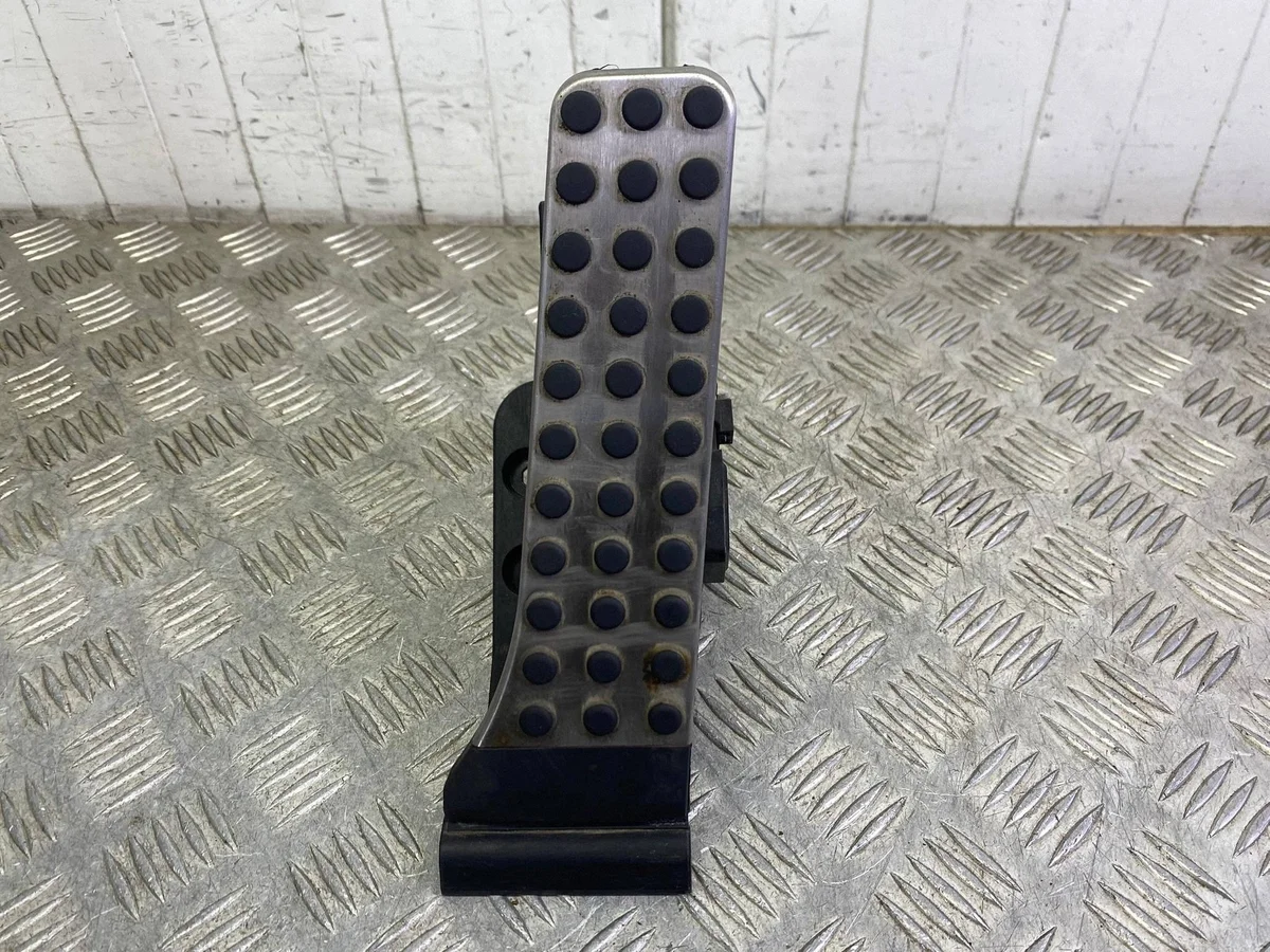 Pédale d'accélérateur Mercedes Classe E W212 A2223001100