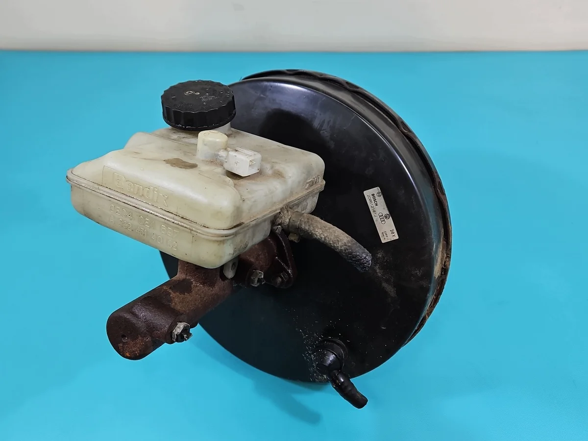 Jarrujen tyhjiövahvistin VW LT II 2D0612101J