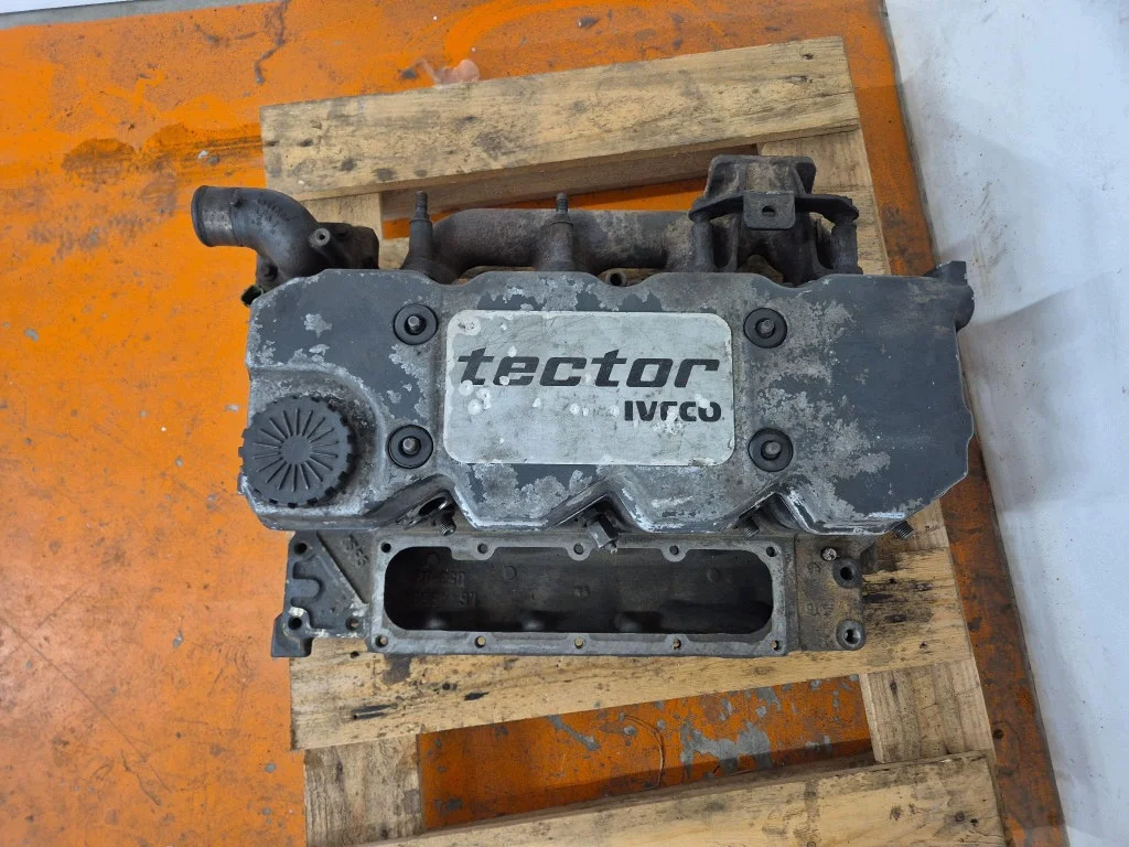 Iveco Tector 3.9 Zylinderkopf 1893053 image 4