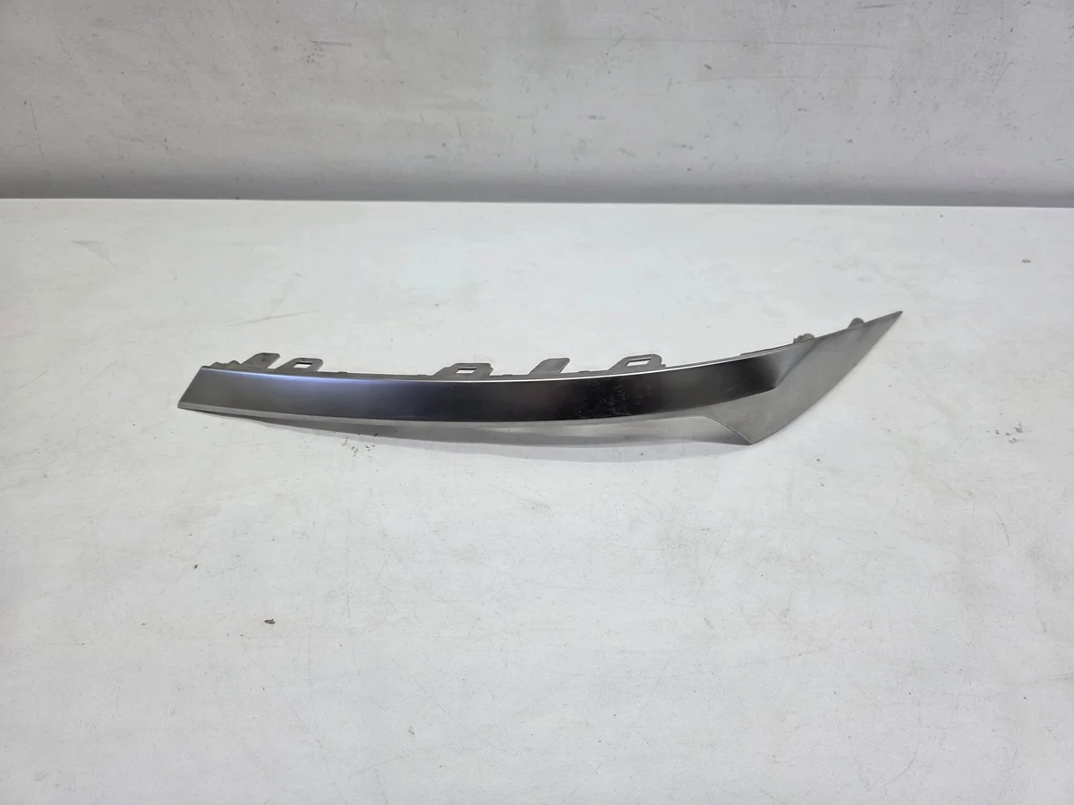 Moldura Parachoques Trasero Derecho Renault Symbioz 850281256C