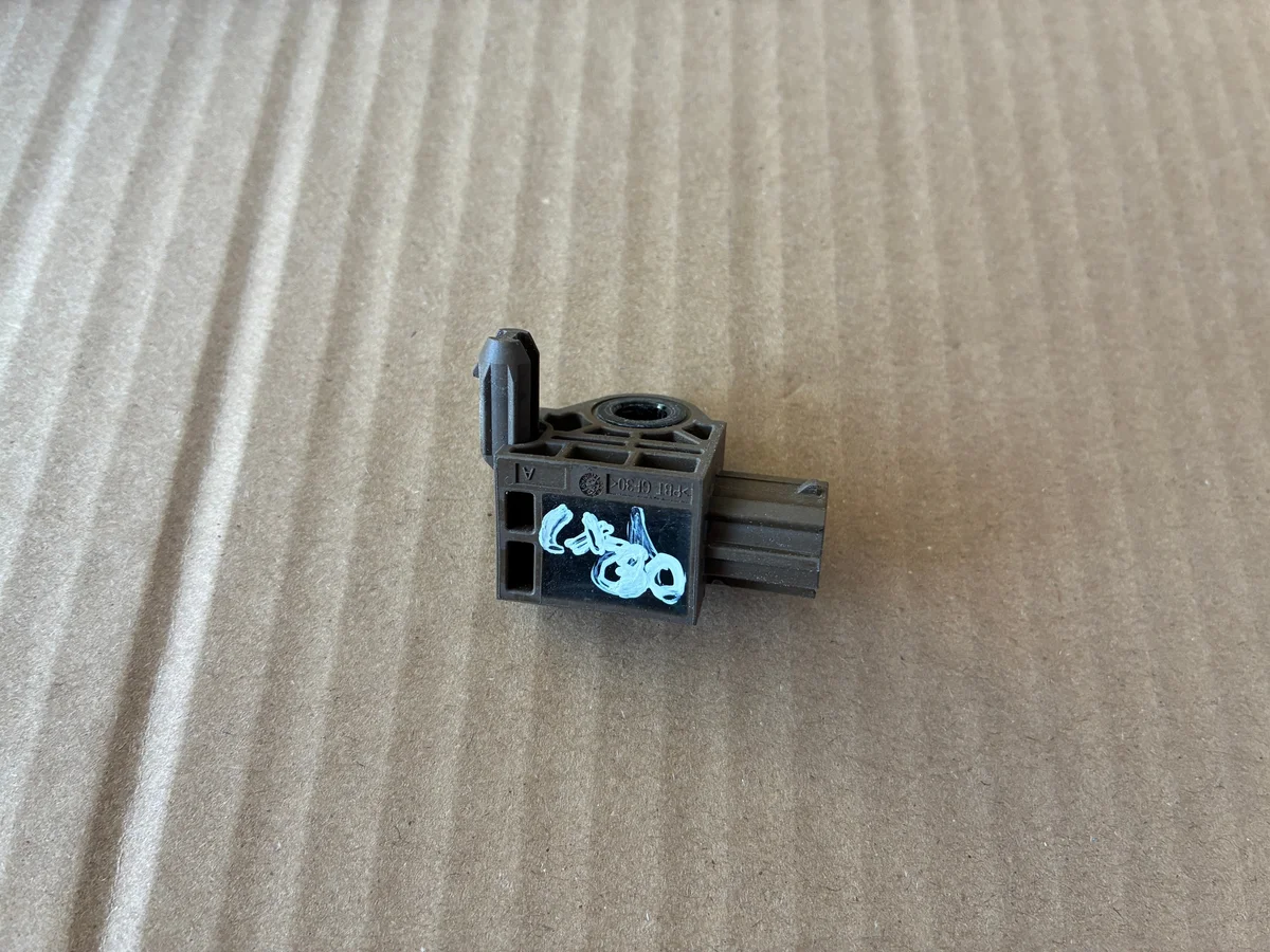 Stötsensor Mazda CX-30 DM BCKA-57K1X