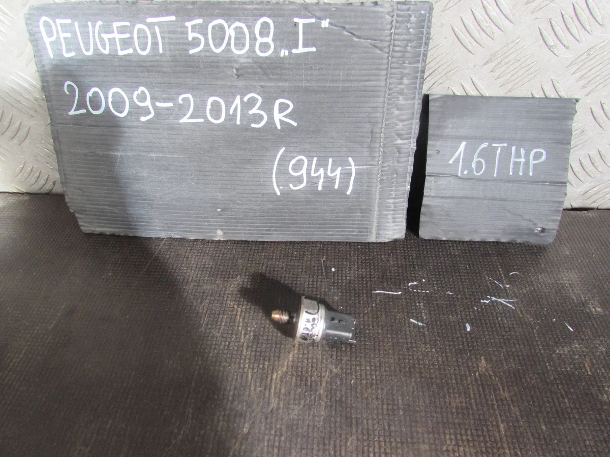 Brandstofdruk sensor Peugeot 5008 KBI65451