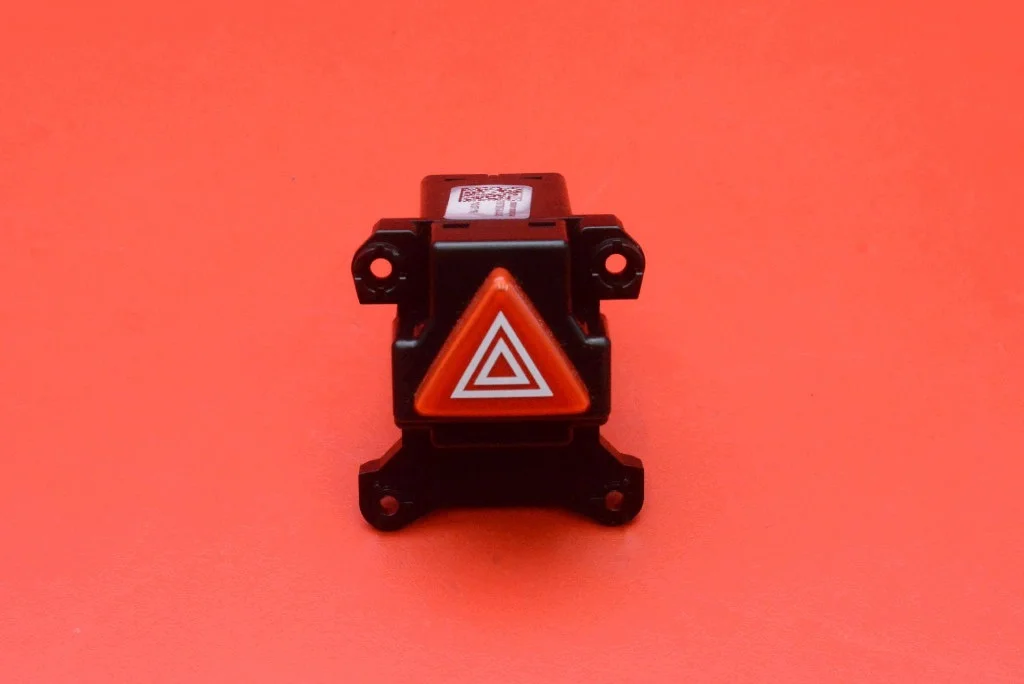 Hazard Light Switch Hyundai I30 PD 93730G4AA0