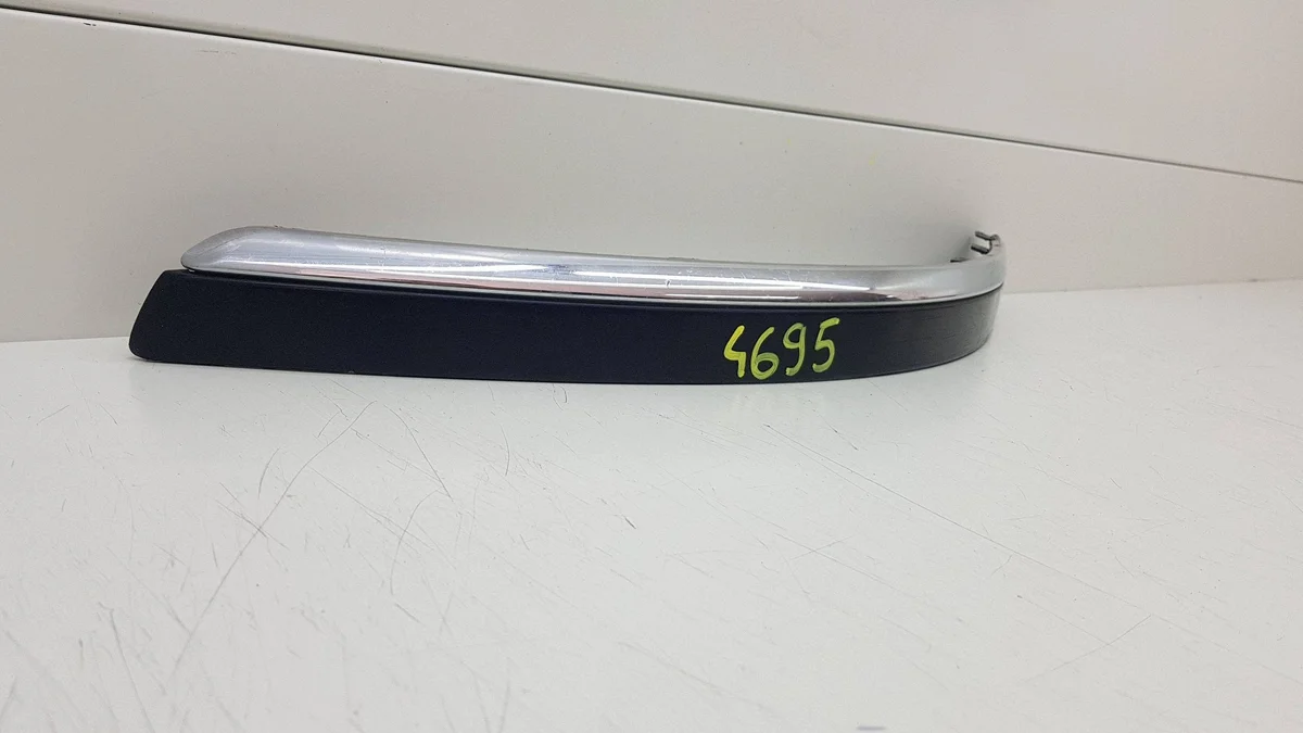 List för främre stötfångare Volvo V70 08693593