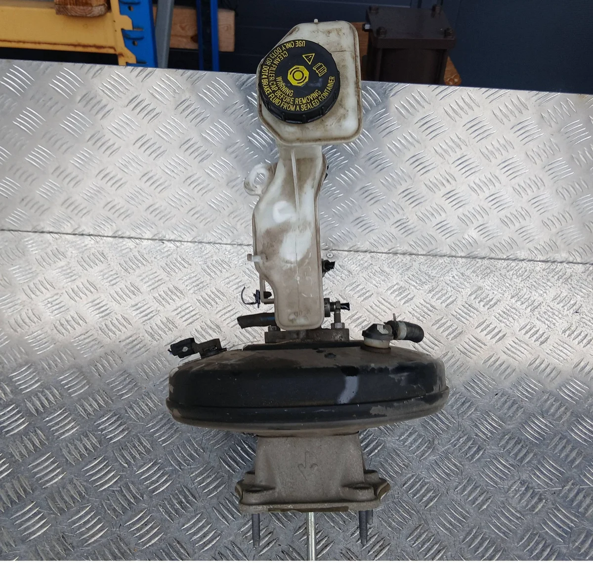 Pompe frein Nissan Qashqai J11 460874EH0A