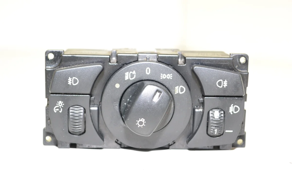 Valokatkaisin BMW E60 E61 6925285