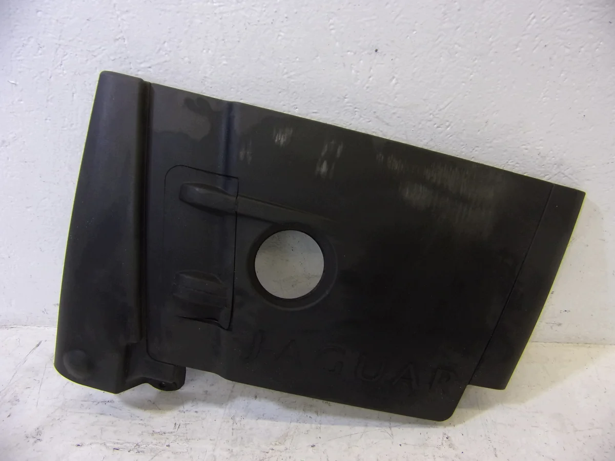 Cache moteur Jaguar X-Type 6X43-6A949-BA