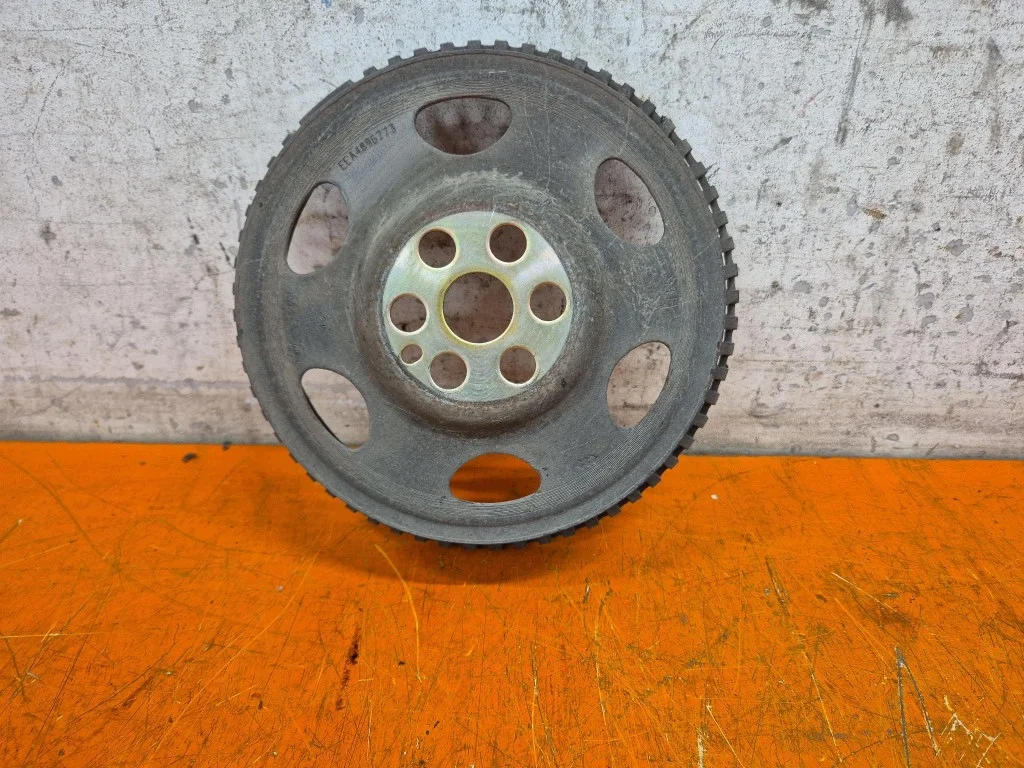 Polea IVECO EUROCARGO 4896773