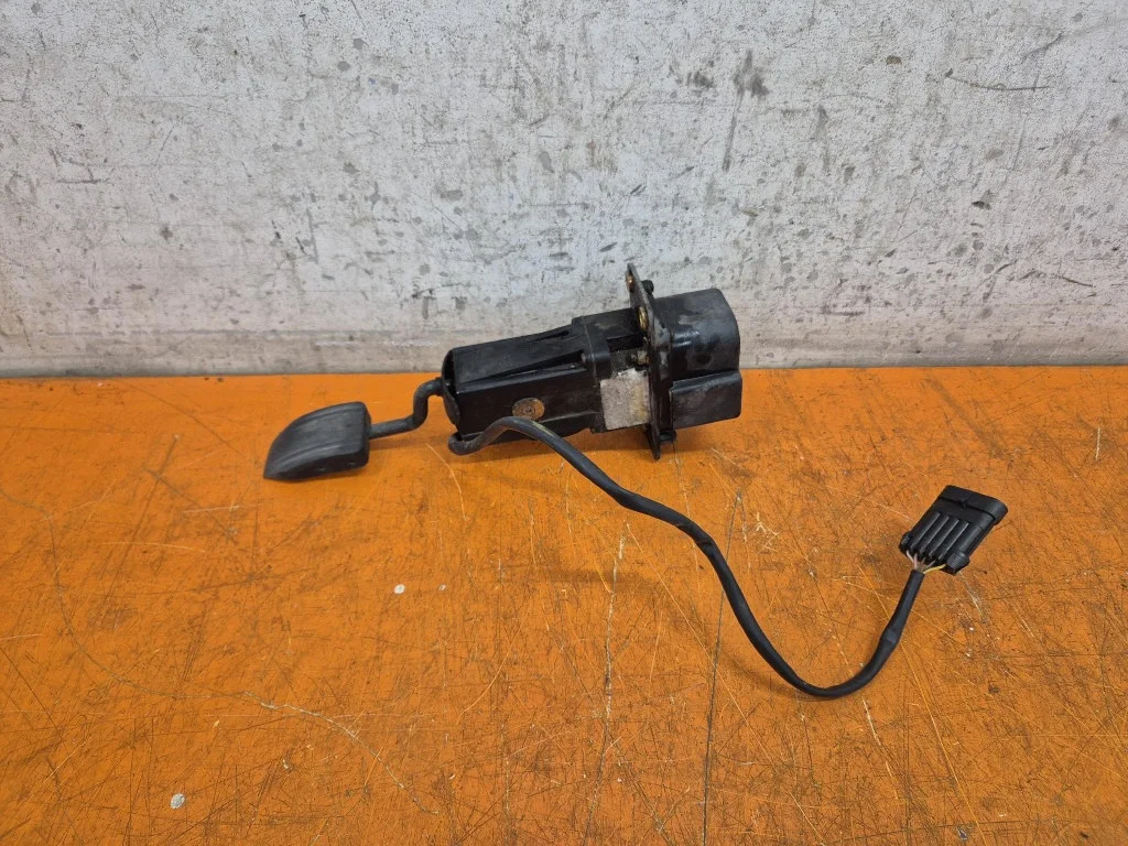 Accelerator Pedal Potentiometer Iveco Eurocargo 120EL17 F4AE0481A
