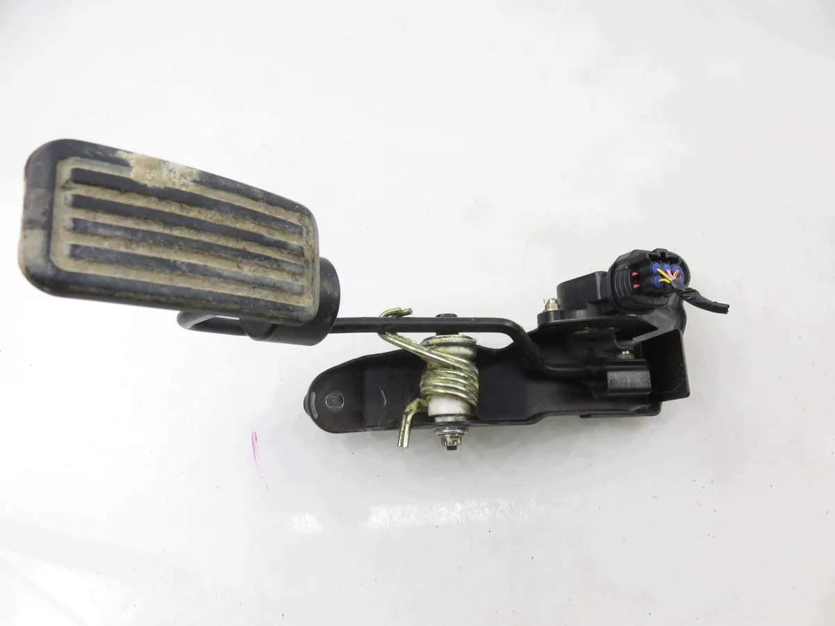 Potentiometer Gaspedal Toyota RAV 4 II 1CD-FTV M1136364-8928133010 image 8