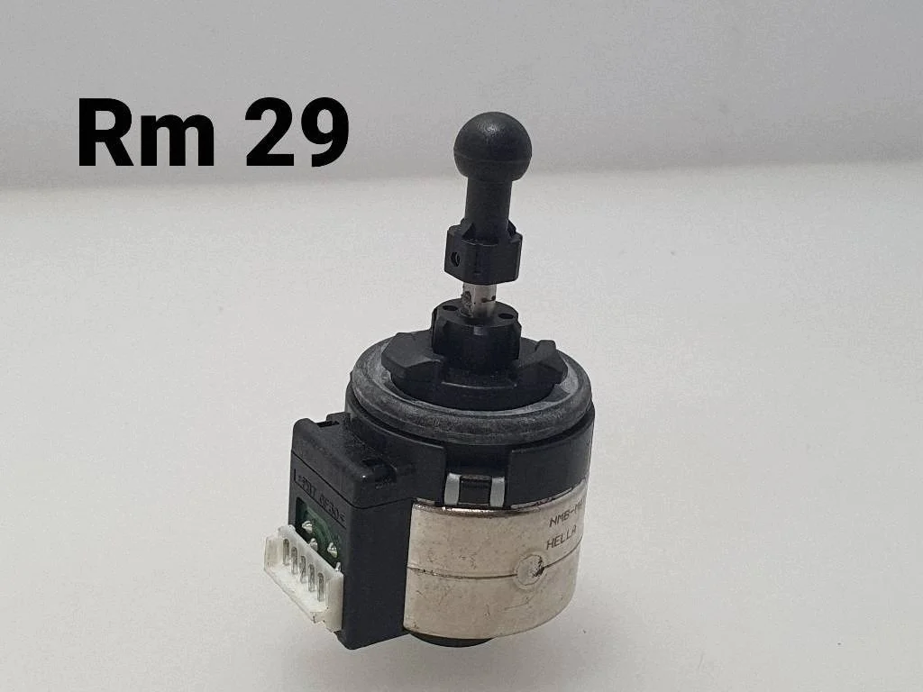 Volkswagen Tiguan ajovalon säätömoottori 74862101