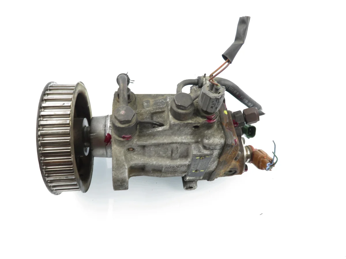 Polttoainepumppu Toyota Corolla Verso 2.0 D-4D M1157827-2210027010 image 9