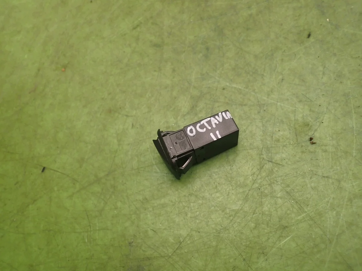 Conector AUX Skoda Octavia II image 3