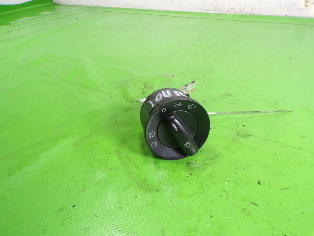 Headlight Switch Volkswagen Touran 1T0941431AA