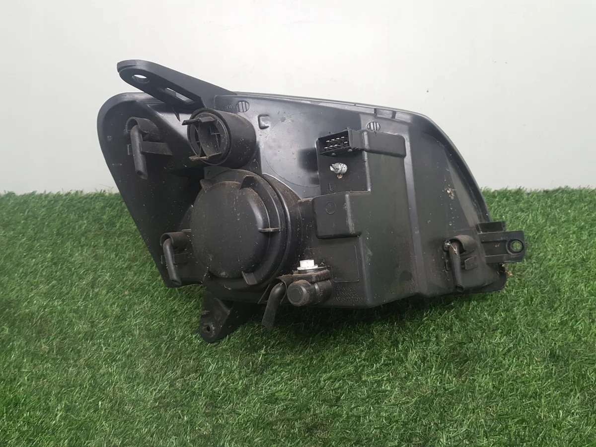 Etulamppu Citroen C8 123XXX image 3